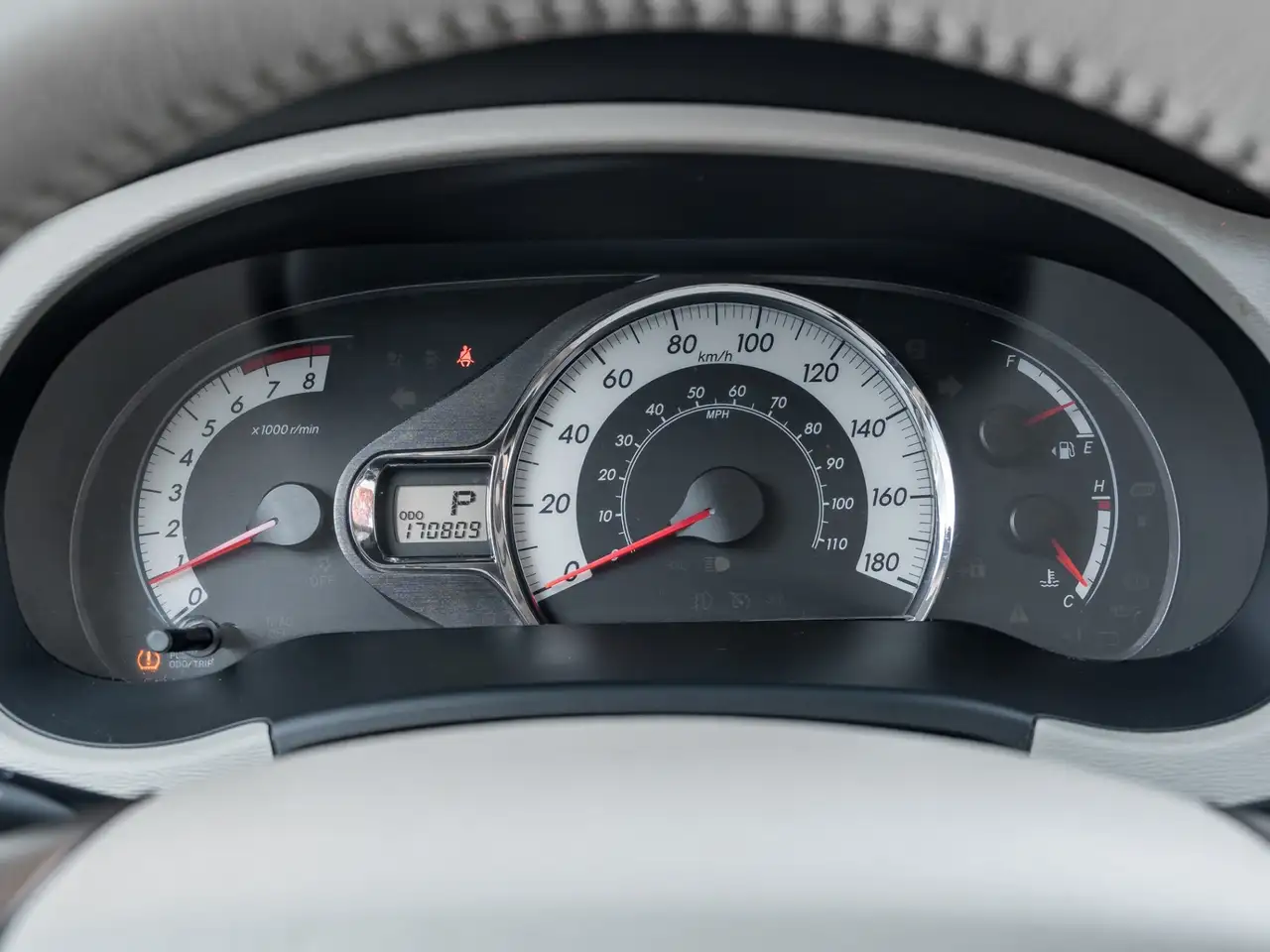 Toyota Sienna снимка Toyota Sienna