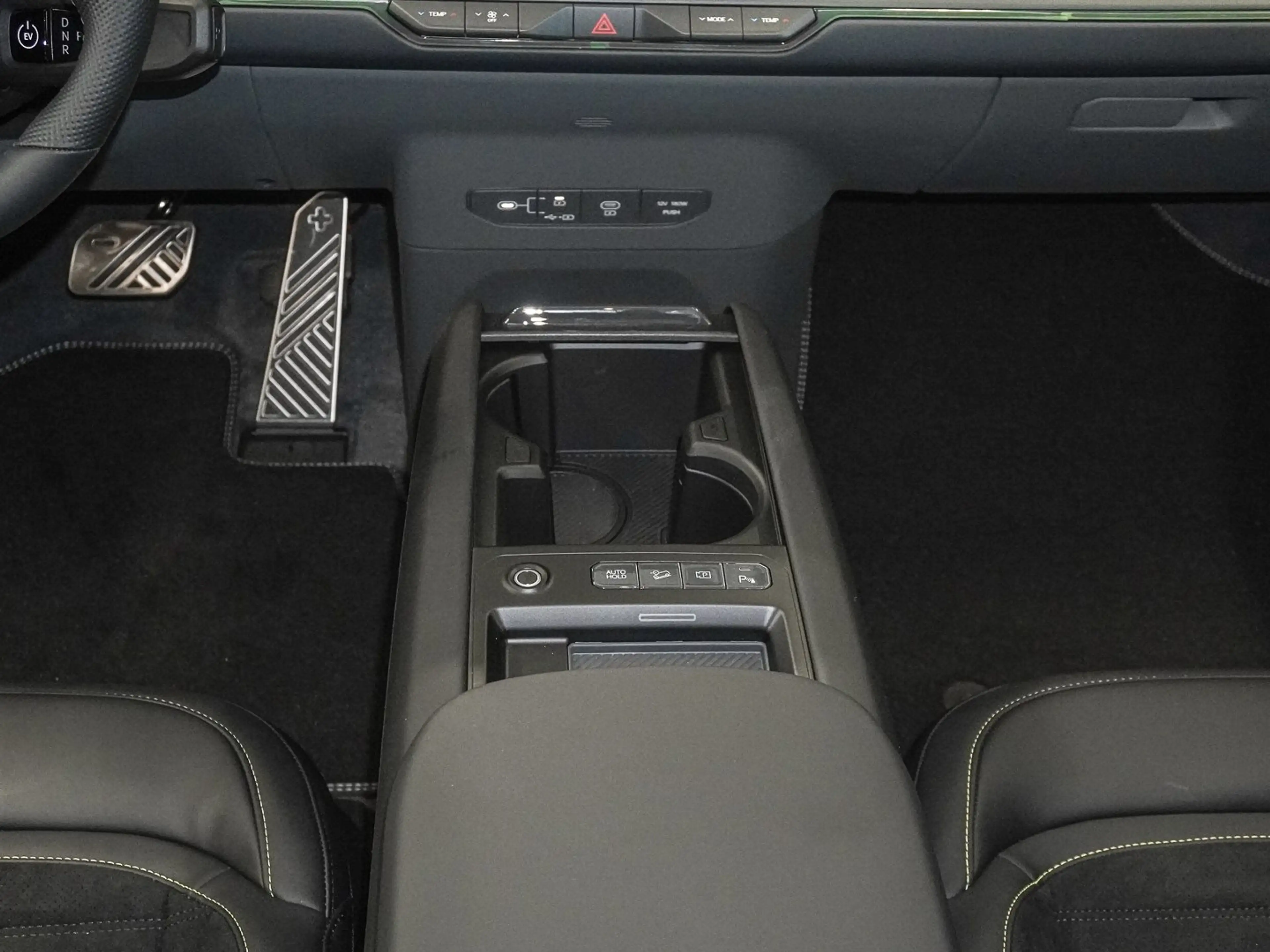Kia EV9 GT 99,8 kWh AWD Relax Paket Glasdach — photo 10