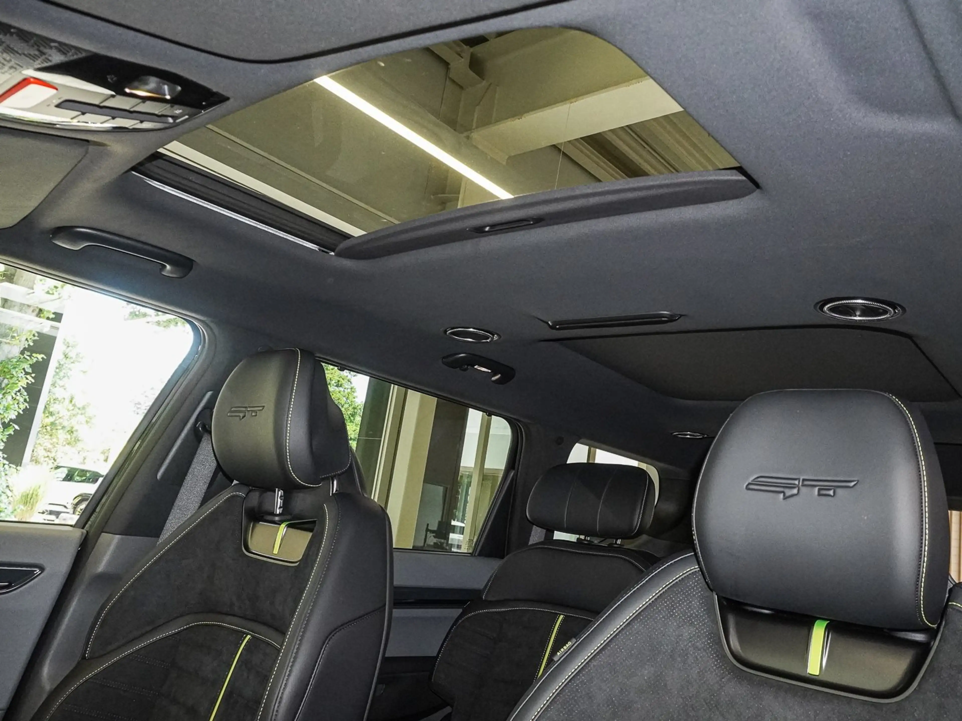 Kia EV9 GT 99,8 kWh AWD Relax Paket Glasdach — photo 4