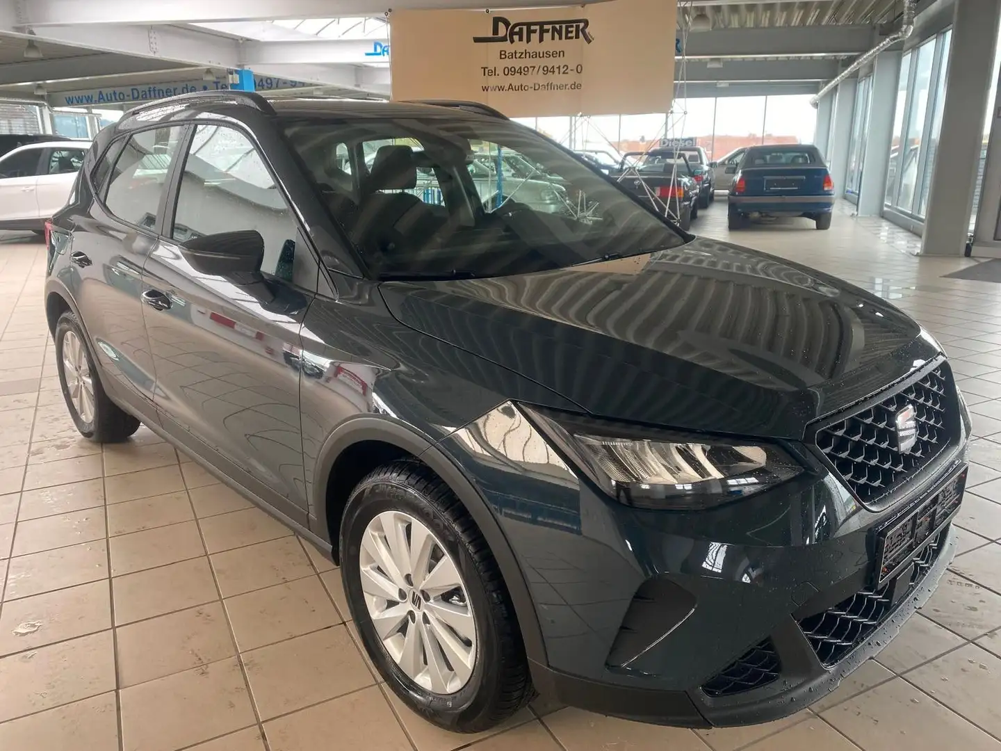 SEAT Arona TSi Style/AHK/KAMERA/DAB/SZHZG/PDC Blau - 1