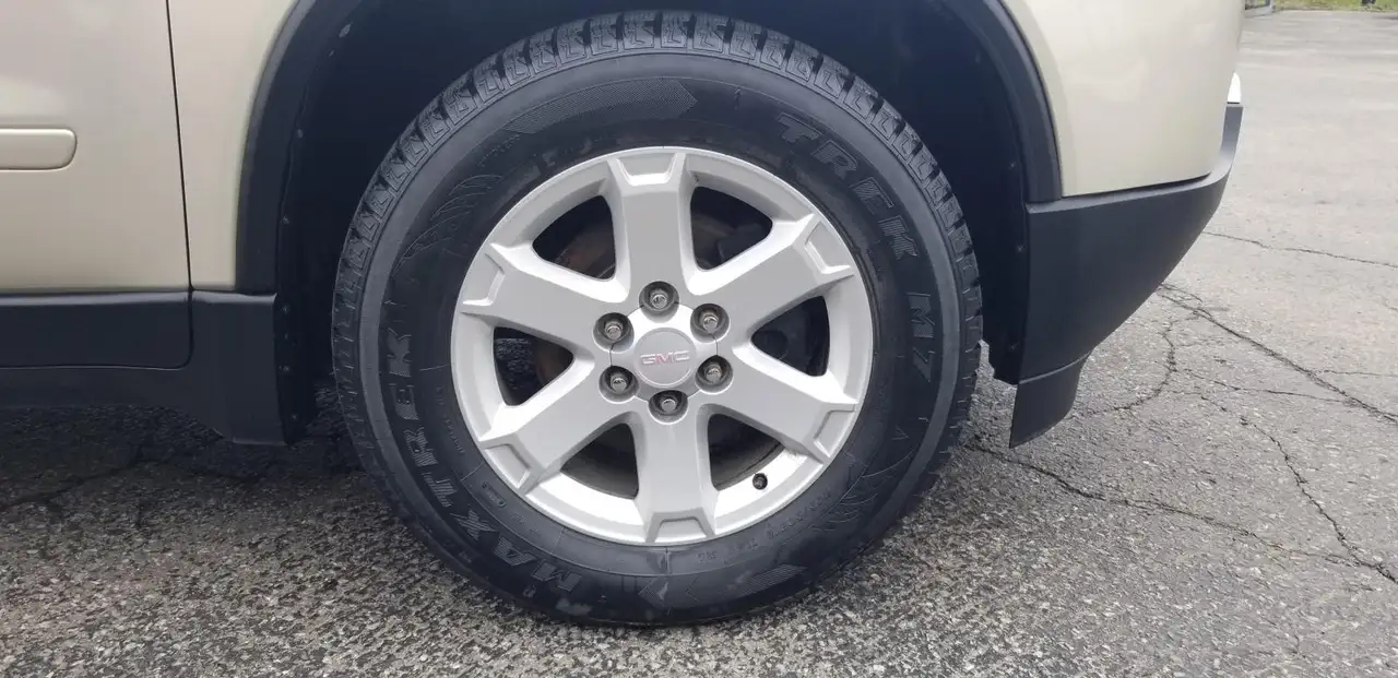 GMC Acadia снимка GMC Acadia