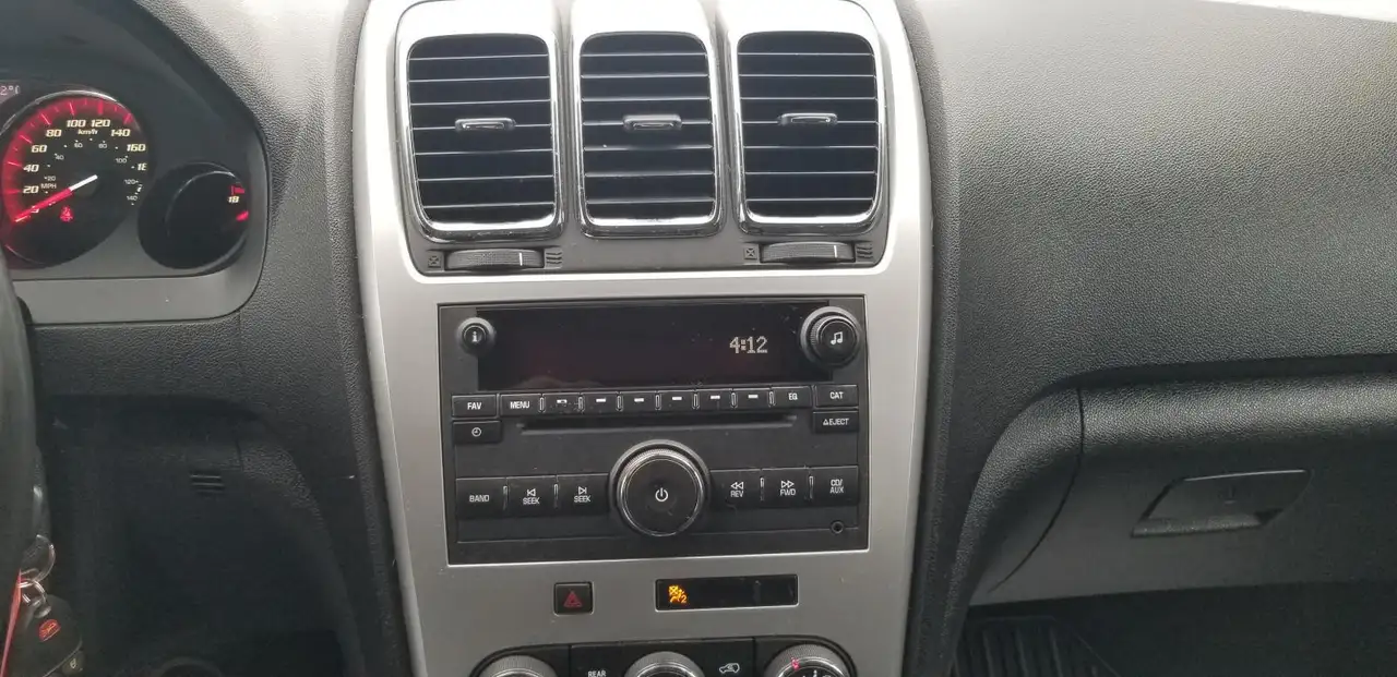 GMC Acadia снимка GMC Acadia