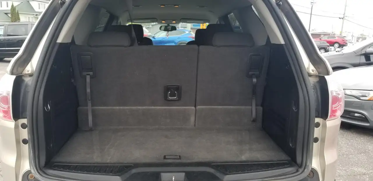 GMC Acadia снимка GMC Acadia