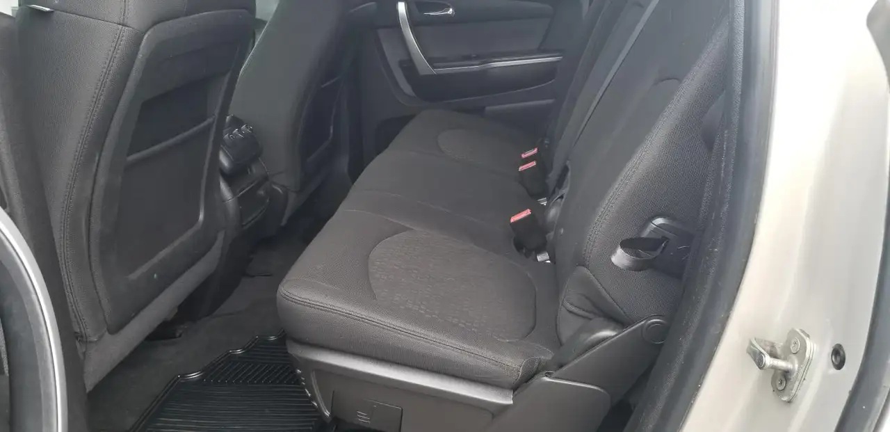 GMC Acadia снимка GMC Acadia