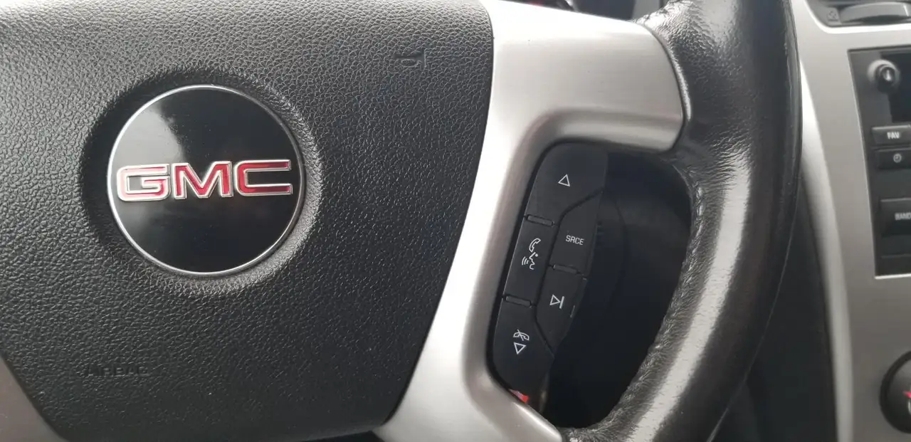 GMC Acadia снимка GMC Acadia