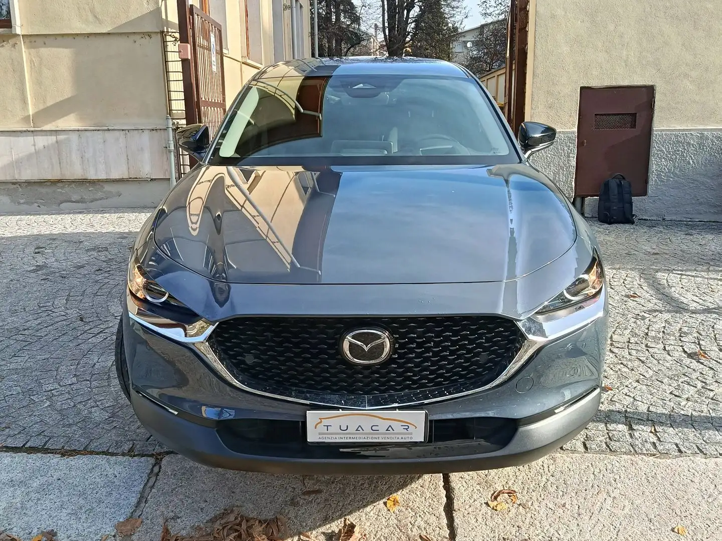 Mazda CX-30 Homura 2.0 E-SkyActiv-G MHEV Grau - 2