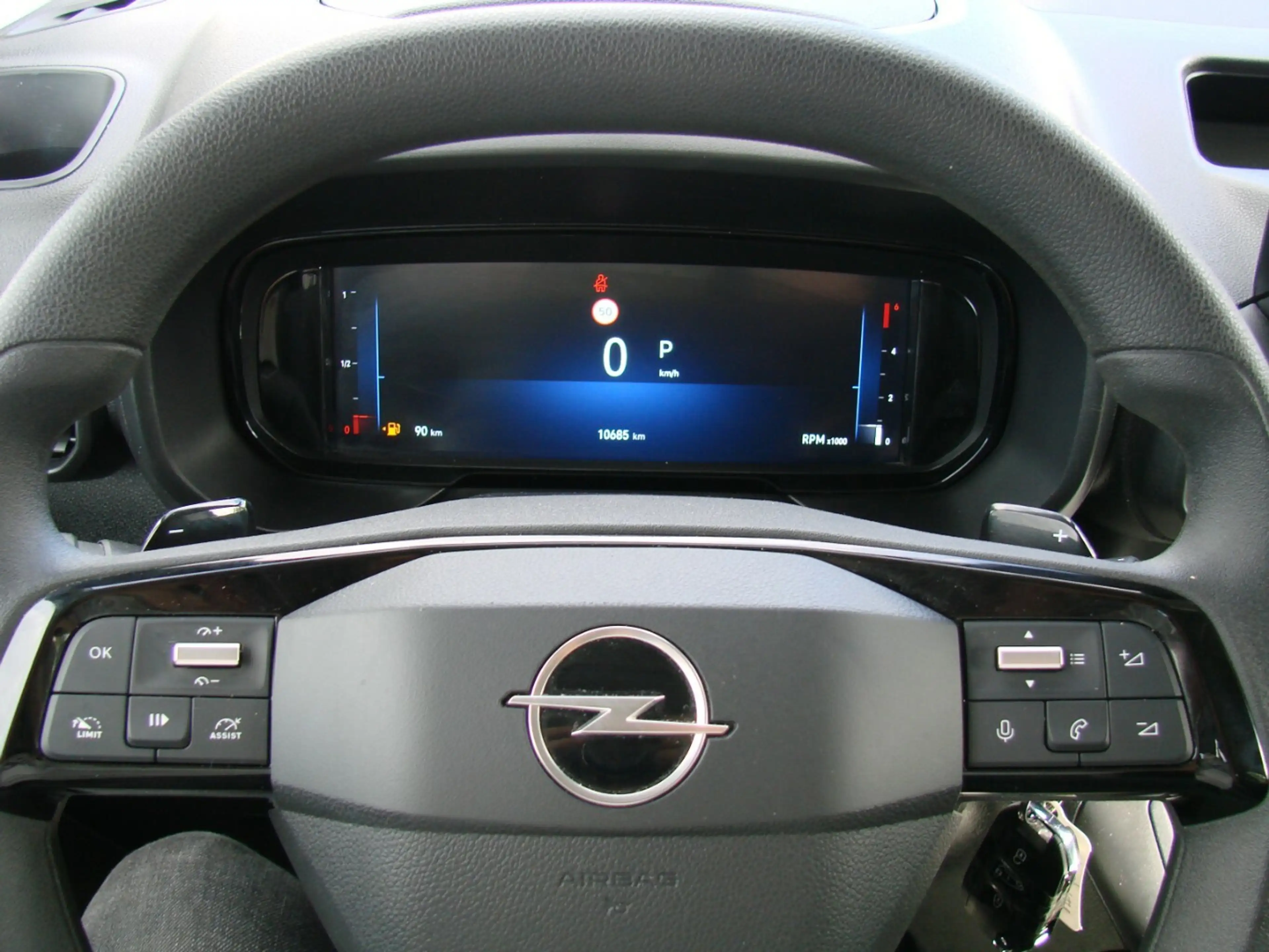 Opel Combo Life E 1.5L Edition XL N1 LED AHK Kamera 180° — photo 10