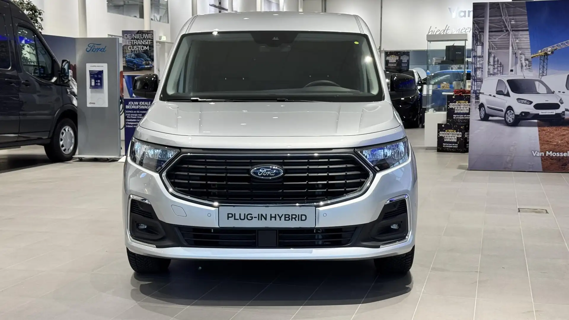 Ford Transit Connect 1.5 EcoBoost PHEV L2 Limited | Informeer naar de b Zilver - 2