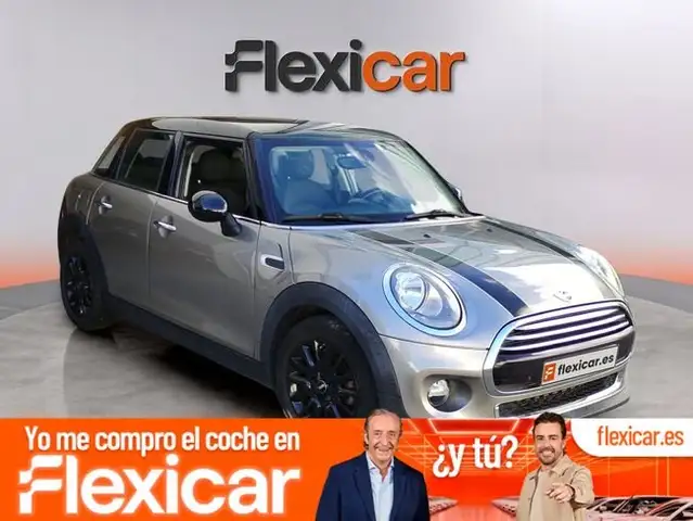 MINI Cooper Clubman