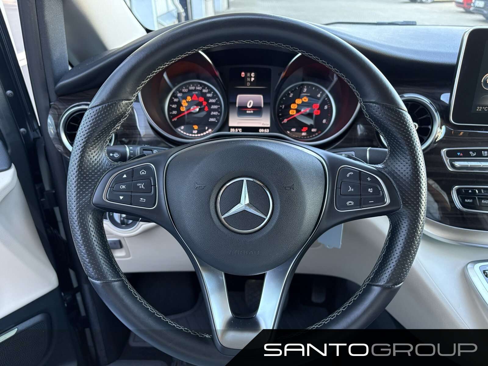 Mercedes-Benz V 250