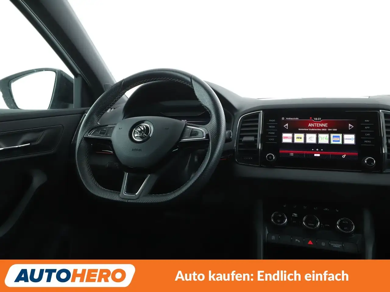 Skoda Karoq 1.5 TSI ACT SportLine Aut.*NAVI*LED*ACC*PDC*SHZ*, миниатюра 13