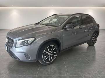 220 d Premium 4matic auto