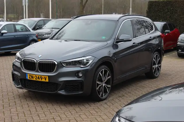 BMW X1 view 6