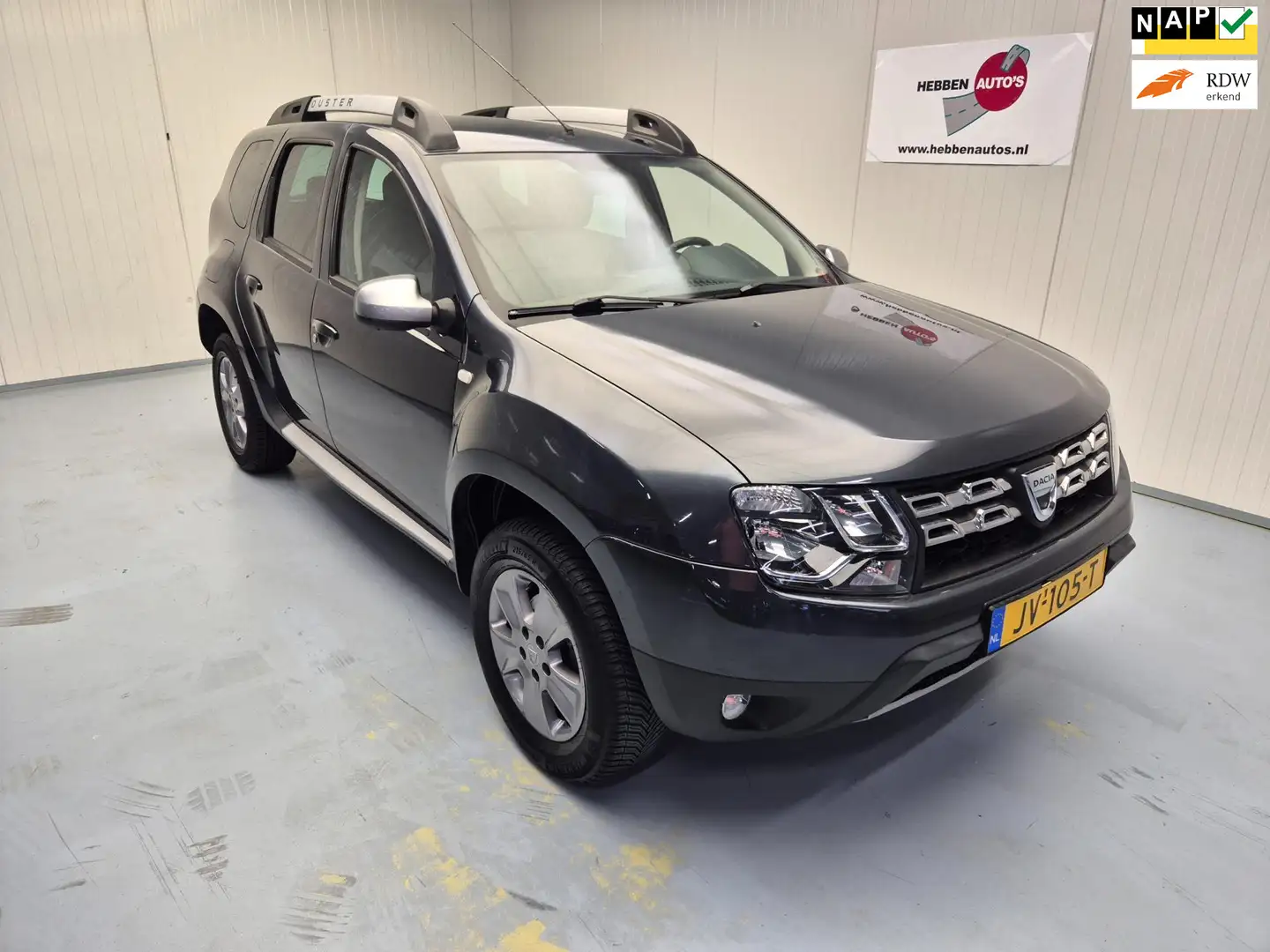 Dacia Duster 1.2 TCe 4x4 Lauréate Airco Cruise Control Alu Trek Grau - 1