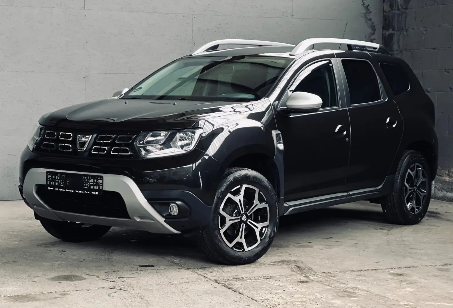Dacia Duster II Prestige LPG Navi SHZ Leder 1. Hand Schwarz - 1