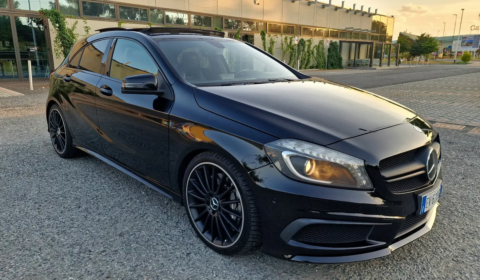 Mercedes-Benz A 45 AMG 4matic 360cv auto E6 - 2