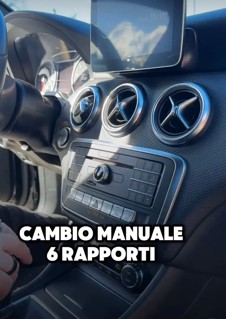 Mercedes-Benz A 160 PREMIUM AMG Nero - 2