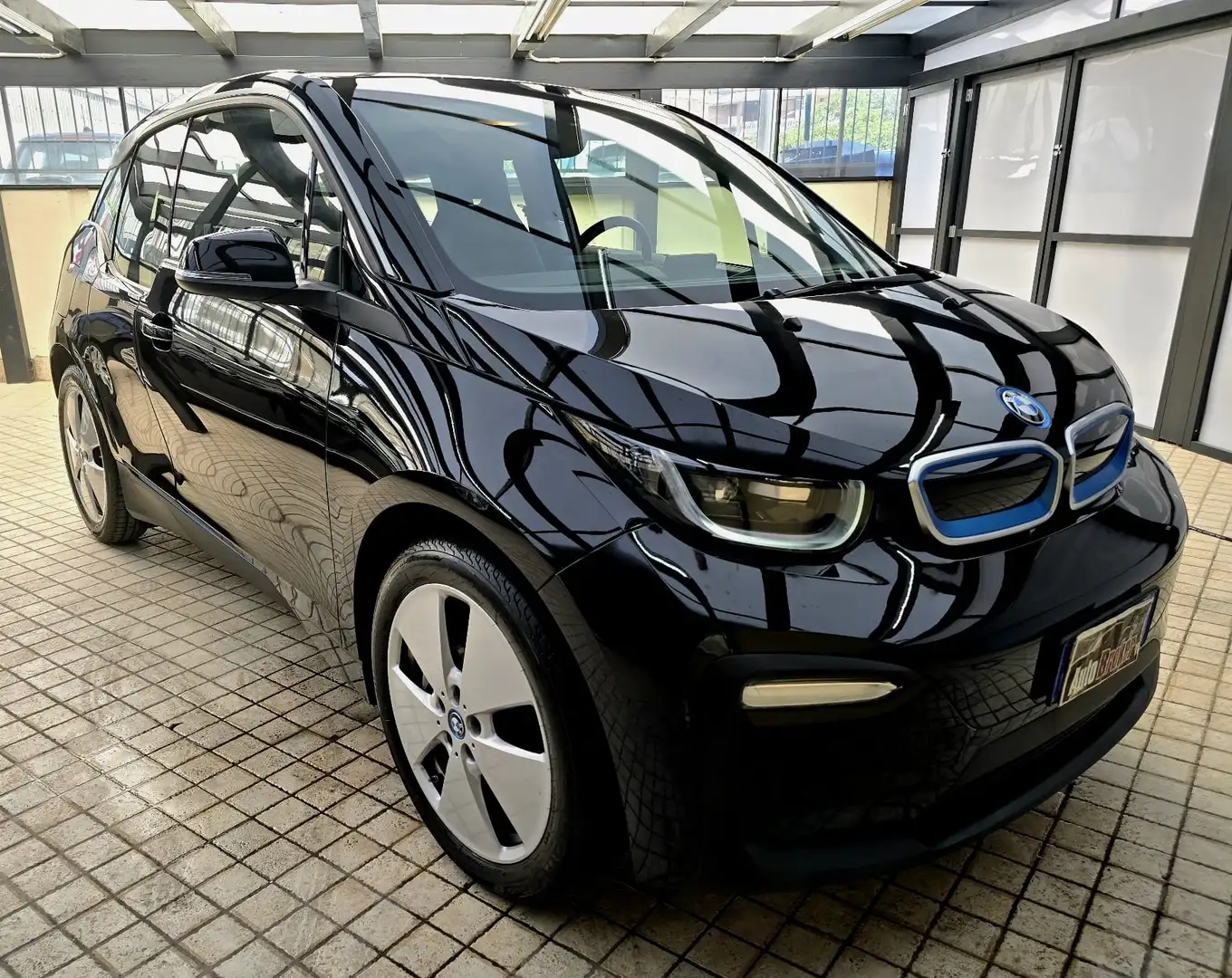 BMW i3 120Ah Advantage 5mila km!IVA ESP.-VALORE GARANTITO Nero - 1