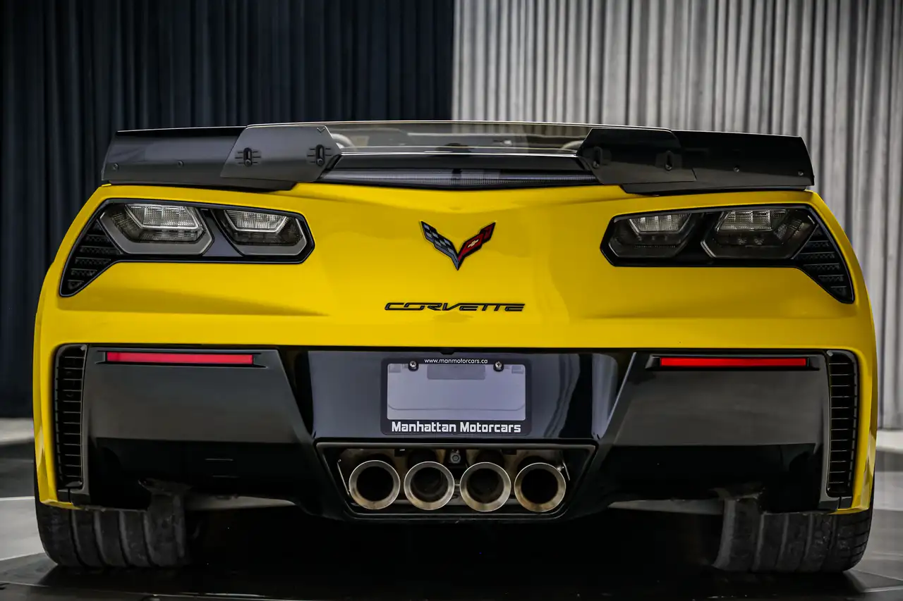 Chevrolet Corvette photo Chevrolet Corvette