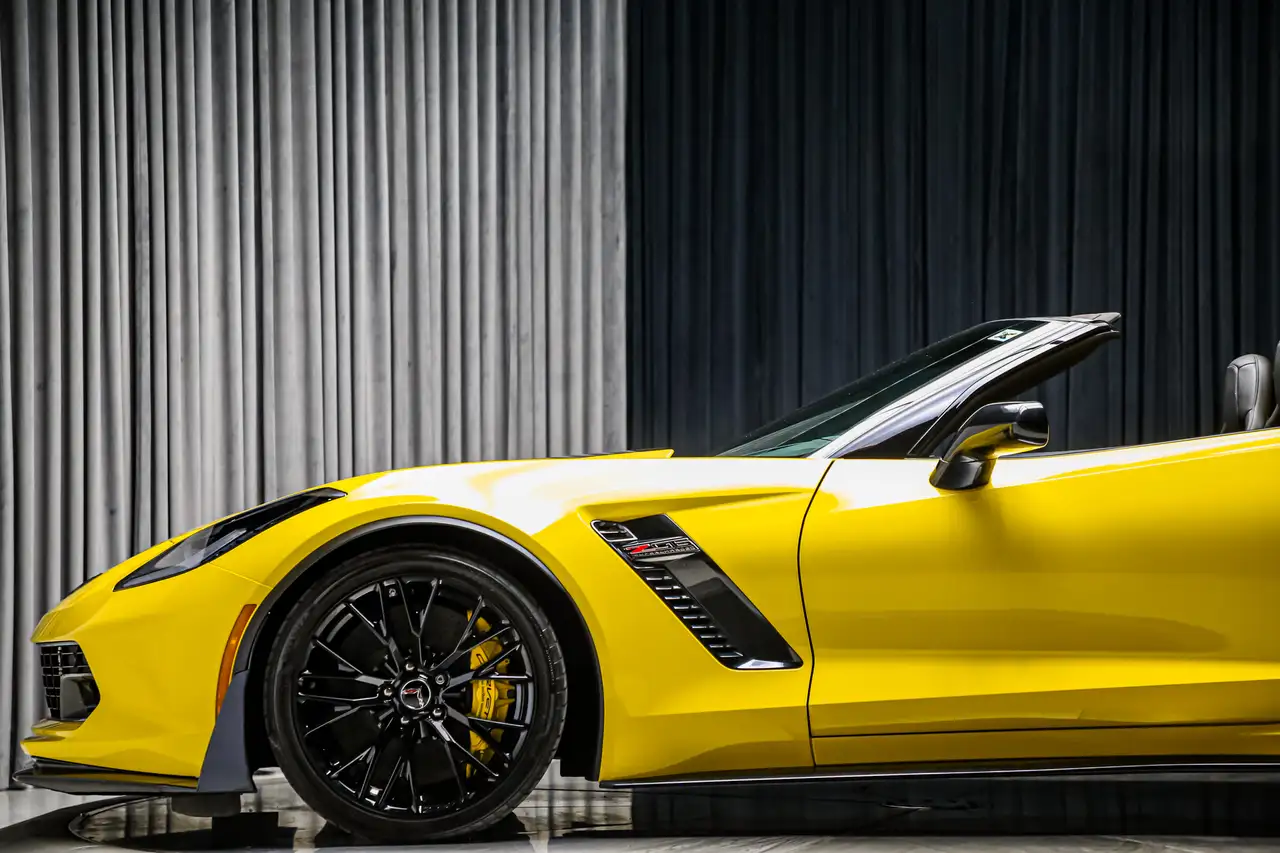 Chevrolet Corvette photo Chevrolet Corvette