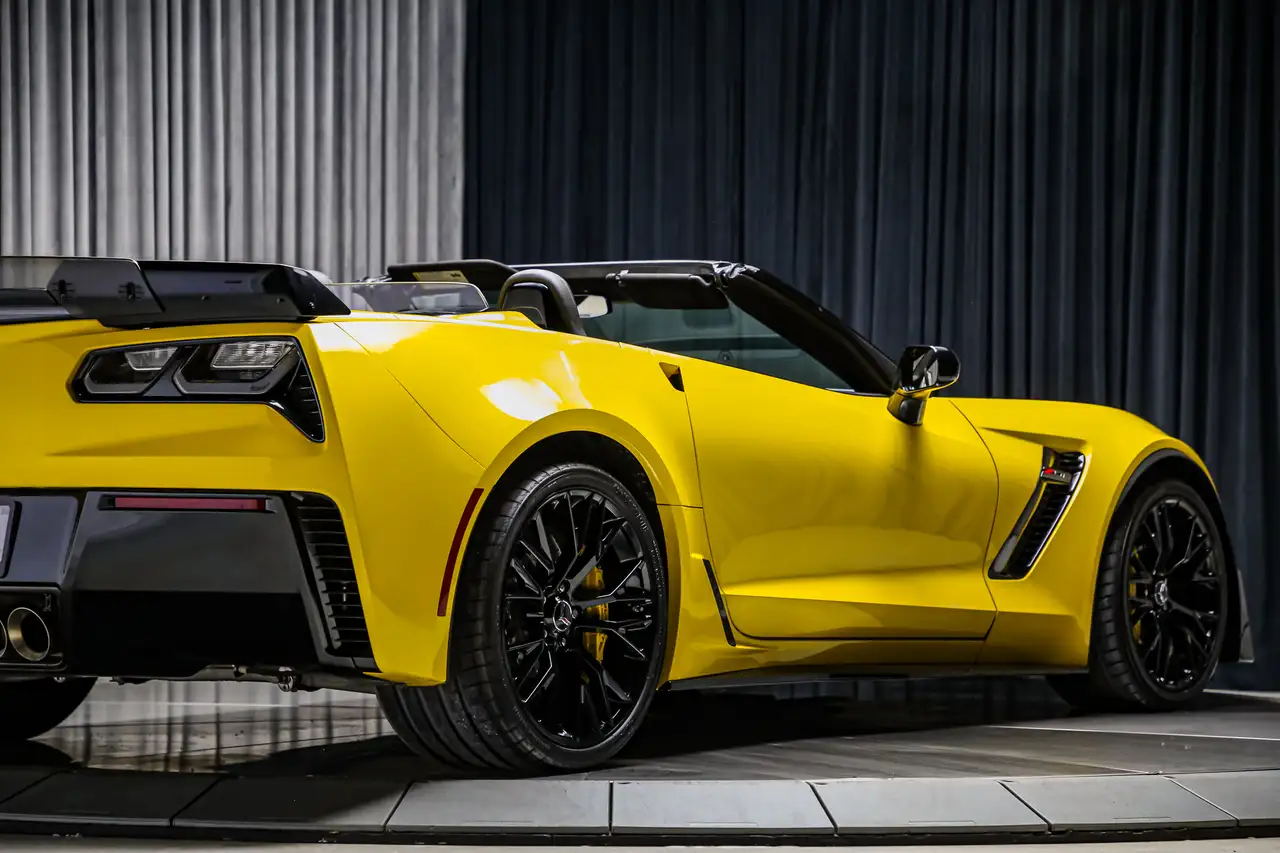 Chevrolet Corvette photo Chevrolet Corvette