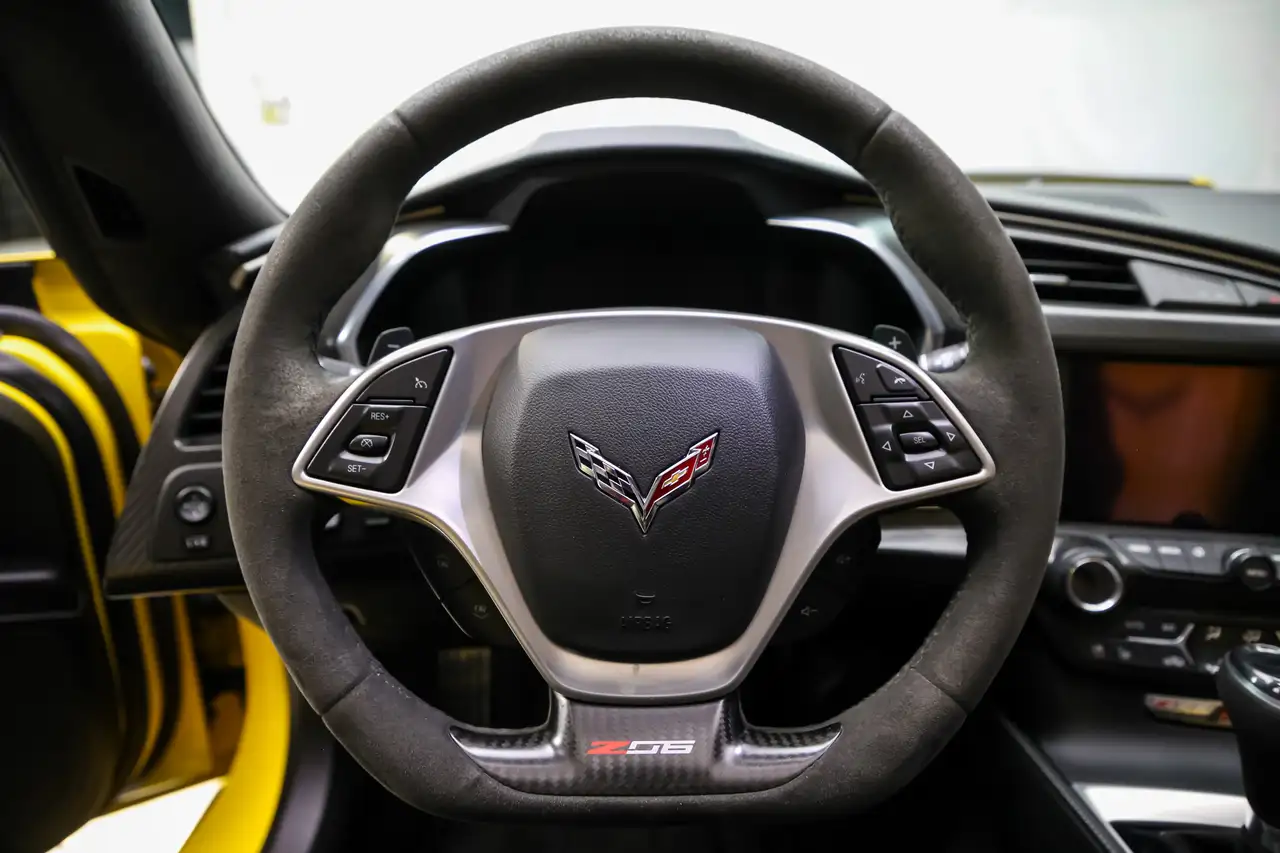 Chevrolet Corvette photo Chevrolet Corvette