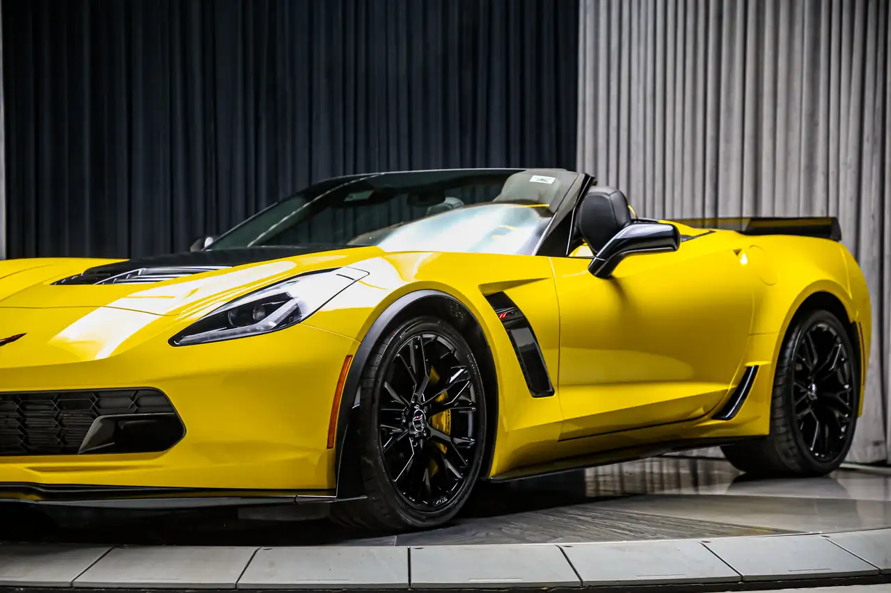 Chevrolet Corvette photo Chevrolet Corvette