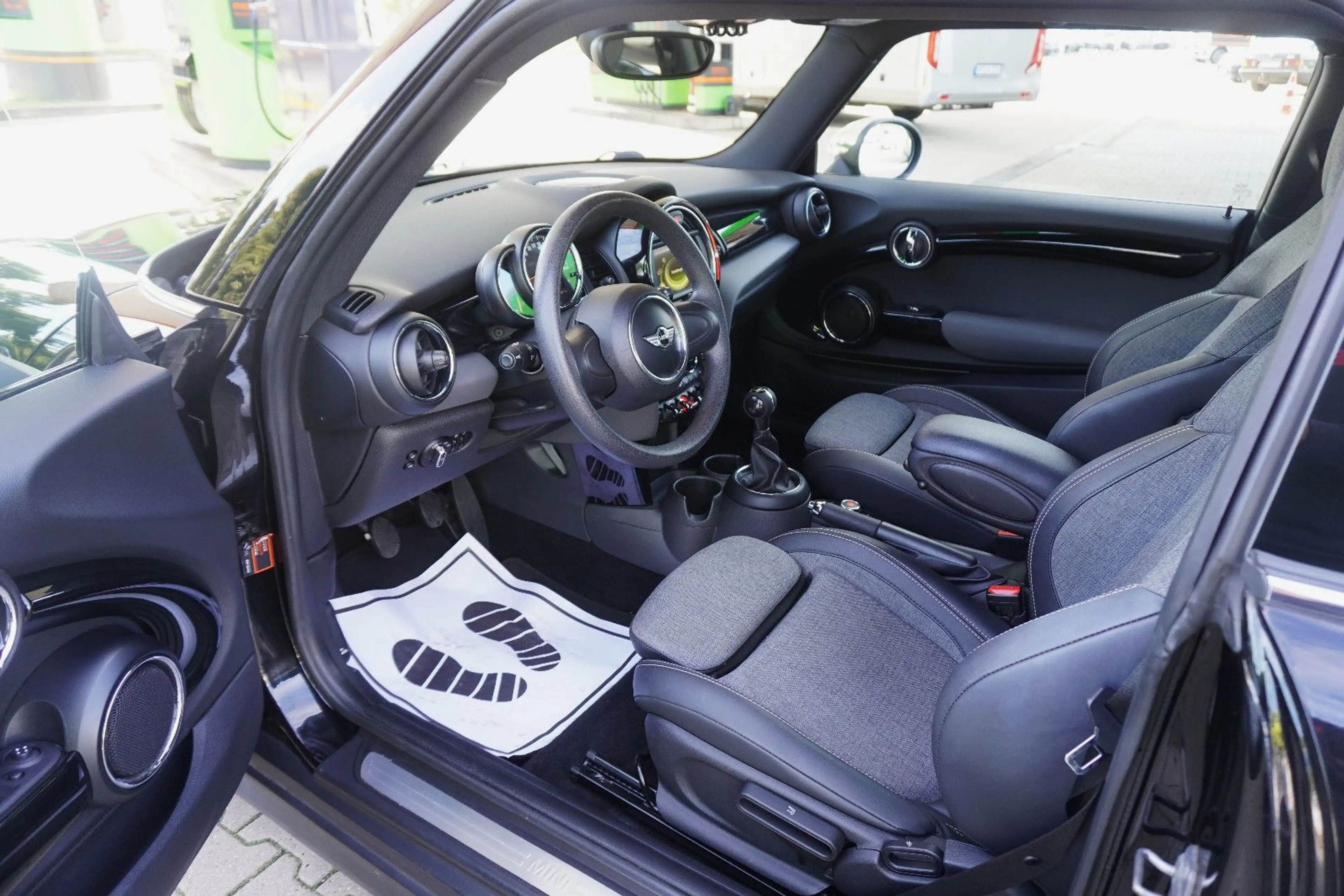 MINI One Mini One |Sihzg|T-Leder|PDC|BT — photo 8