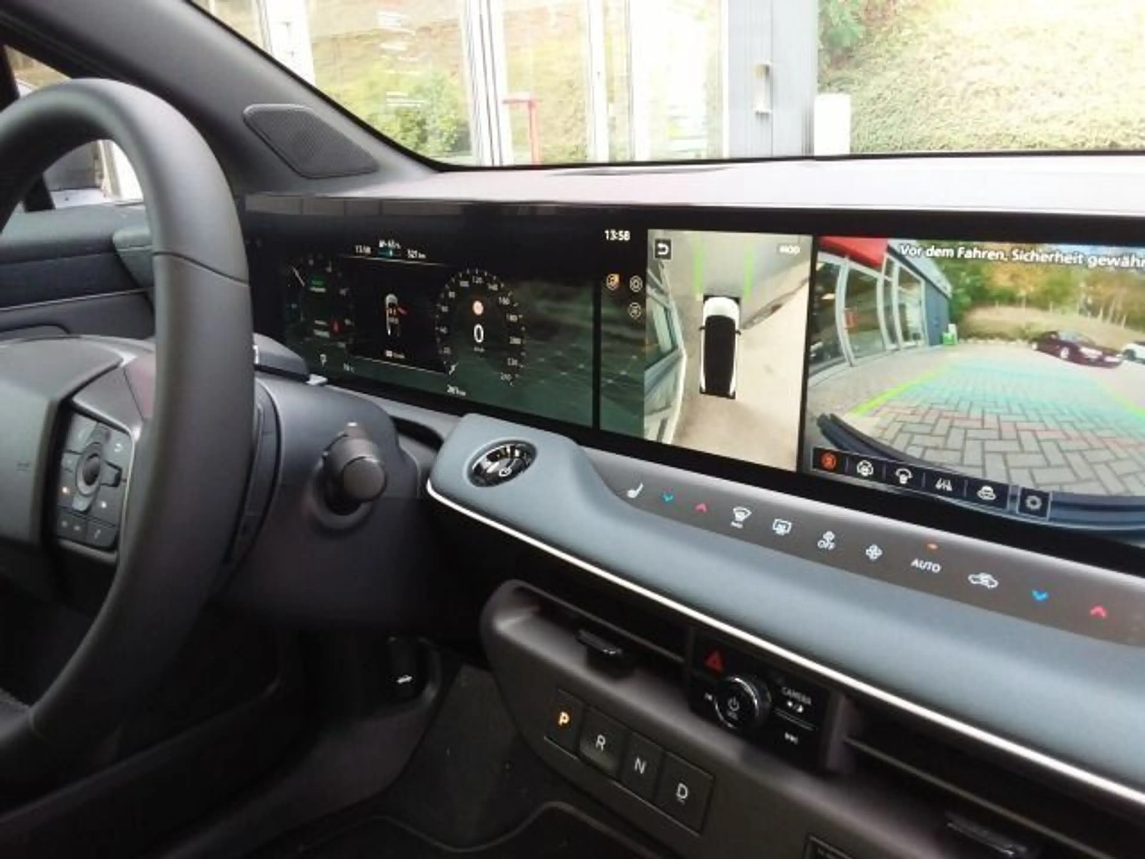 Nissan Leaf BEV Advance — photo 8