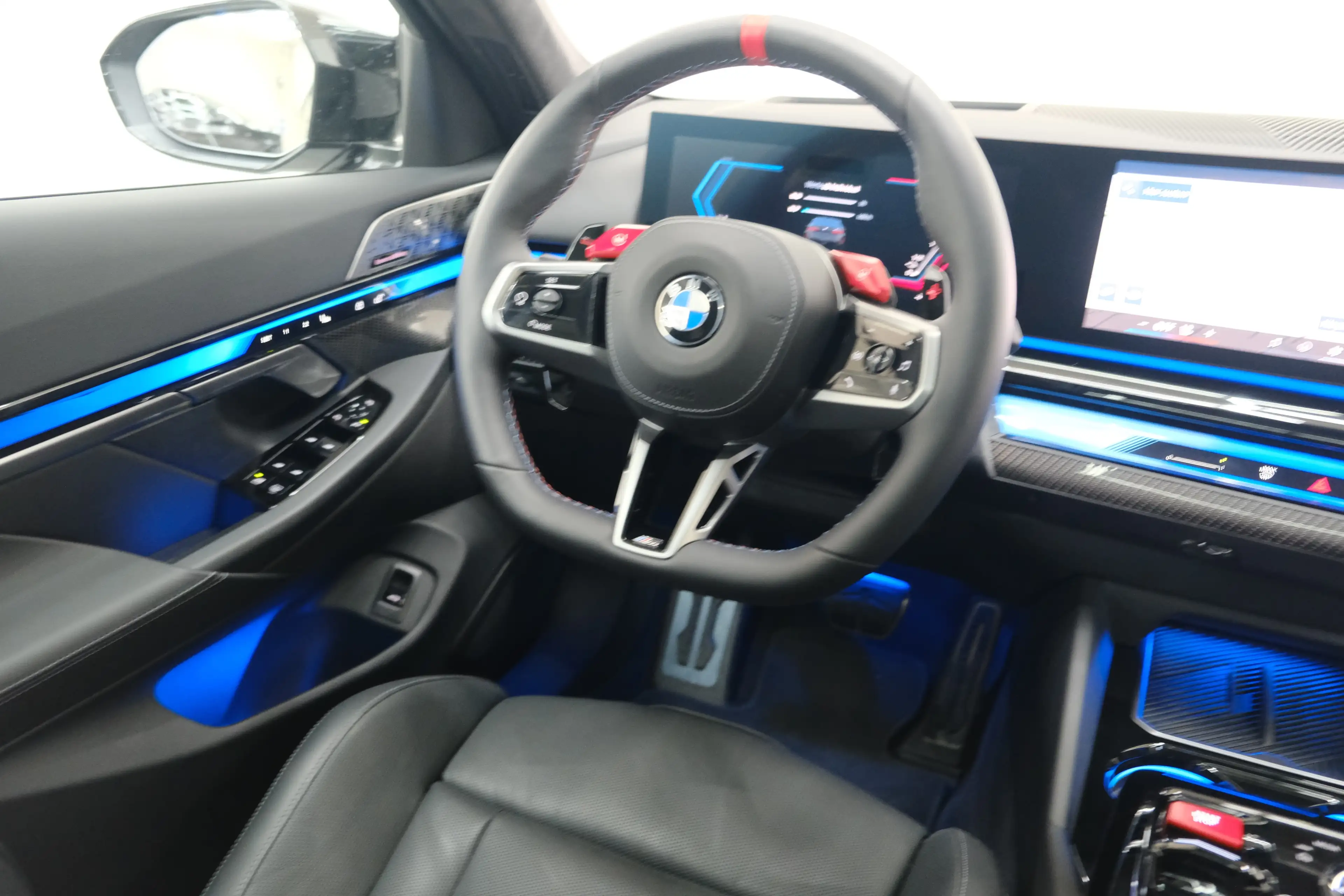 BMW M5 M5 G90 Limousine | B&W | Pano | Voll — photo 15