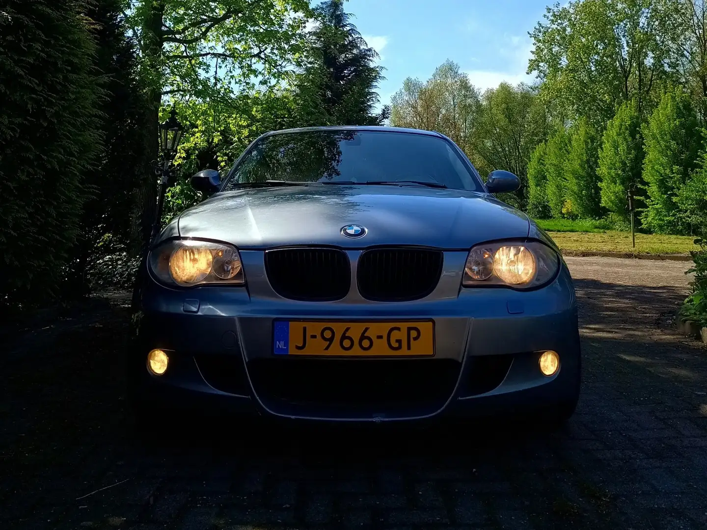 BMW 120 i (e87) 2004 Grau - 1