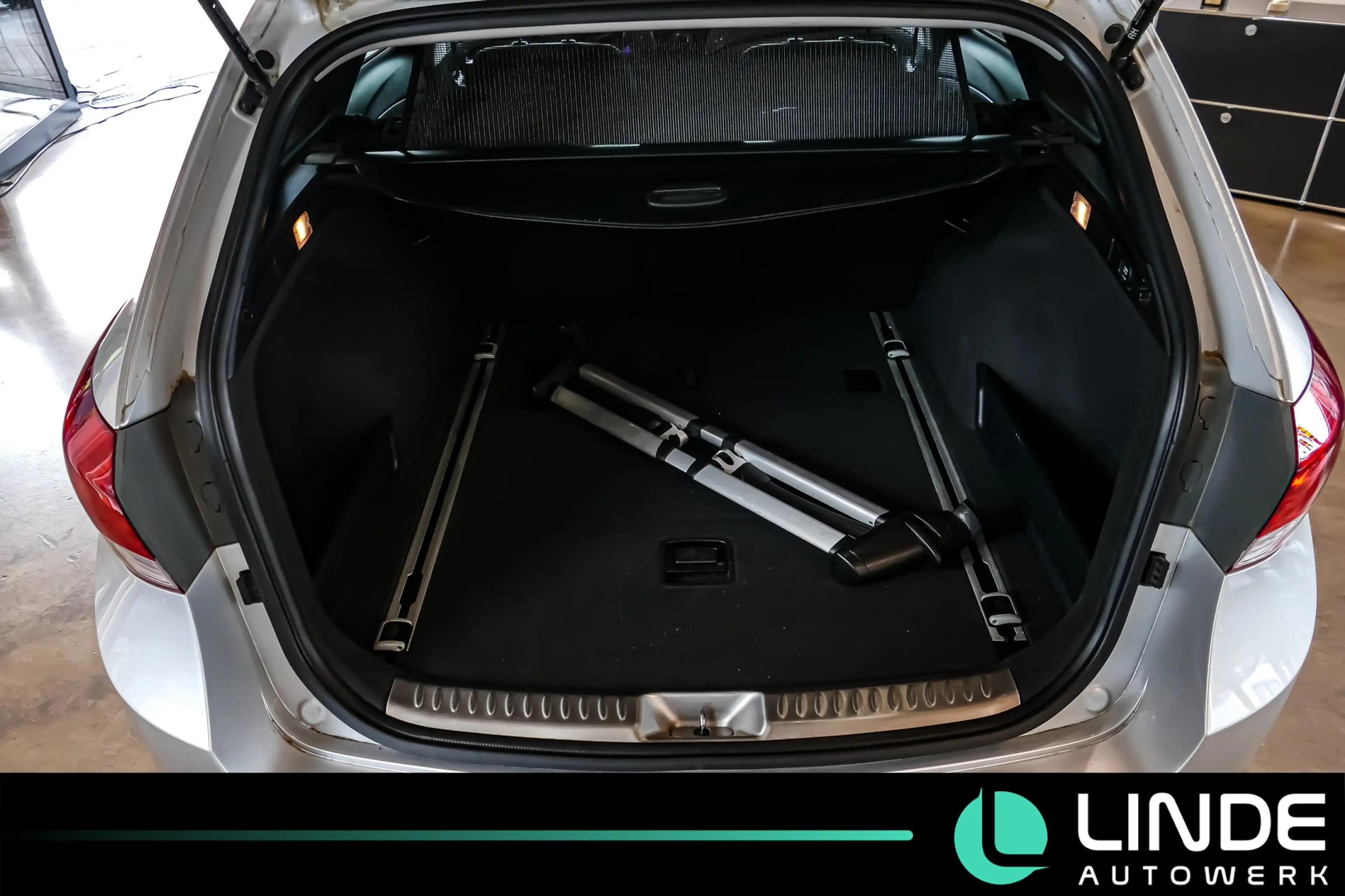 Hyundai i40 Style |TEMPO.|SHZ|PDC|16 ALU — photo 6