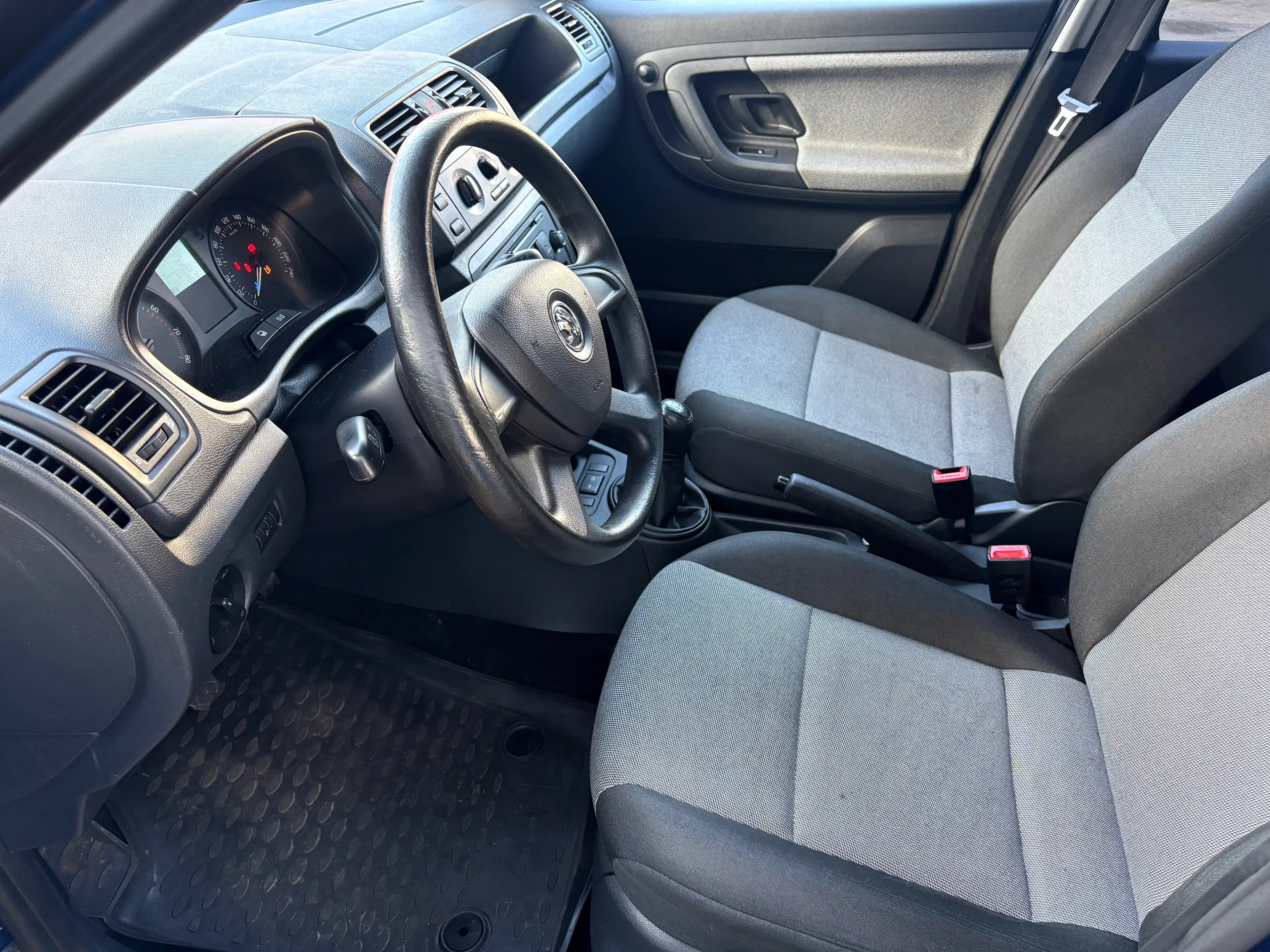 Skoda Roomster 1.2 , AUX, Klimaanlage, HU/AU neu — photo 6