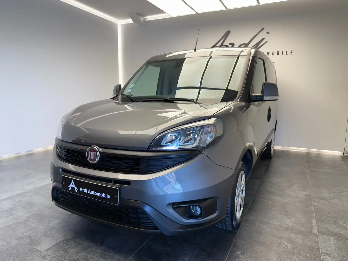 Fiat Doblo 1.3 Multijet*CAMERA*AIRCO*BLUETOOTH*GARANTIE* Gris - 1