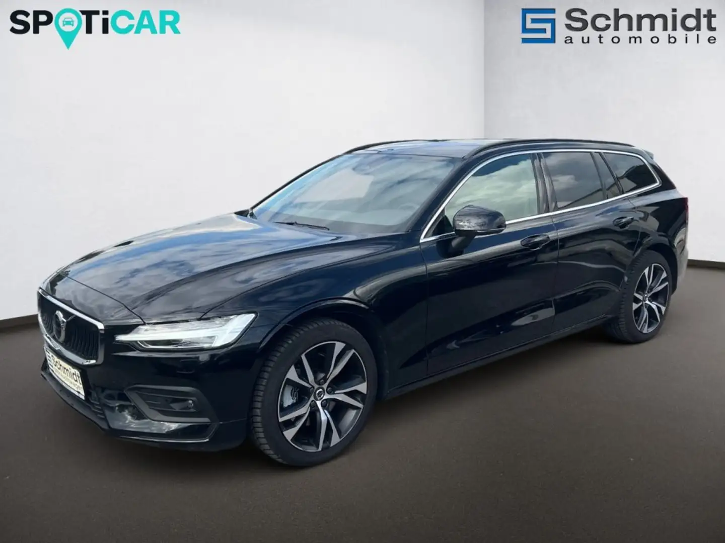 Volvo V60 Core, B4 Mild Hybrid, Benzin Schwarz - 2