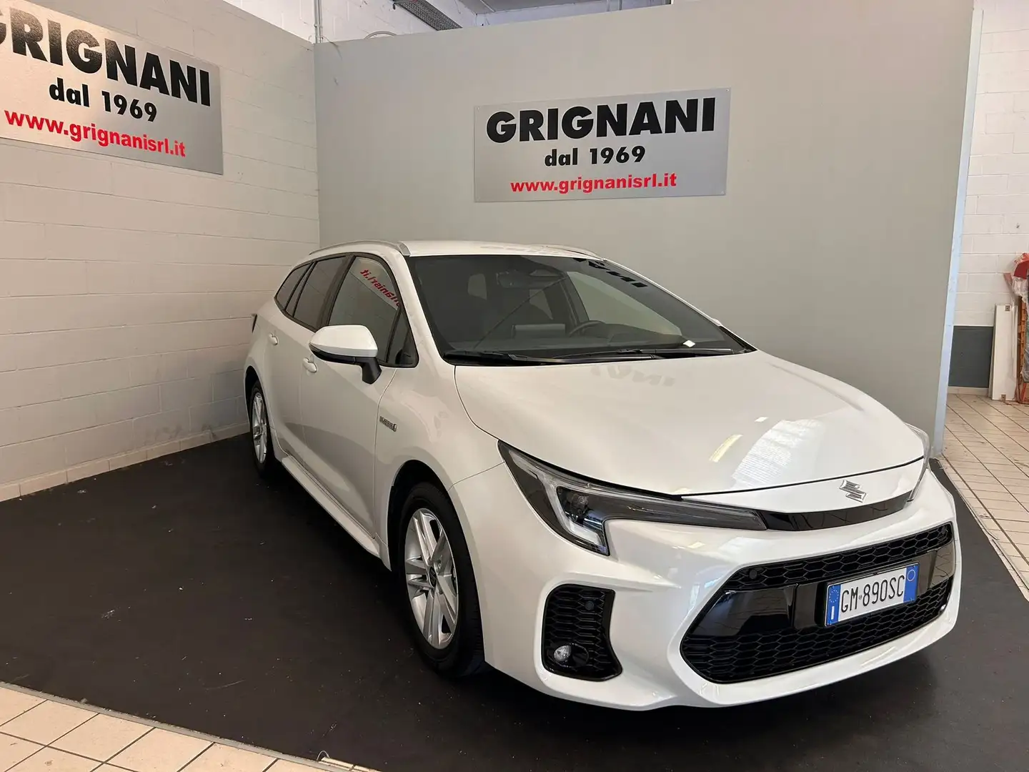 Suzuki Swace 1.8 Hybrid E-CVT 2WD Top Bianco - 1