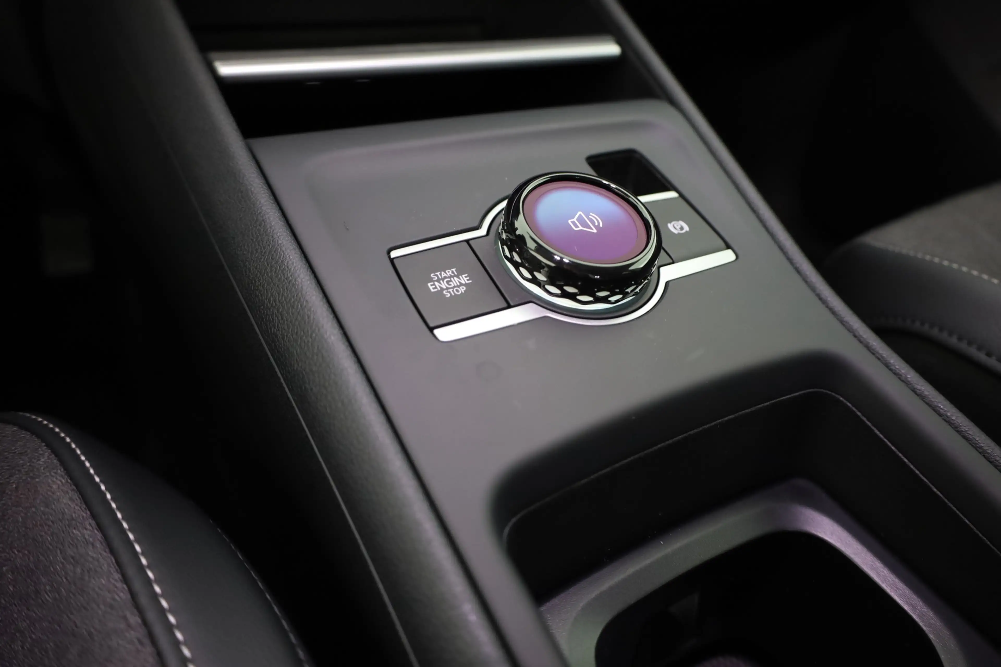 Volkswagen Tiguan 1.5 eTSI DSG LED ACC Kamera Sitzheizung — photo 13