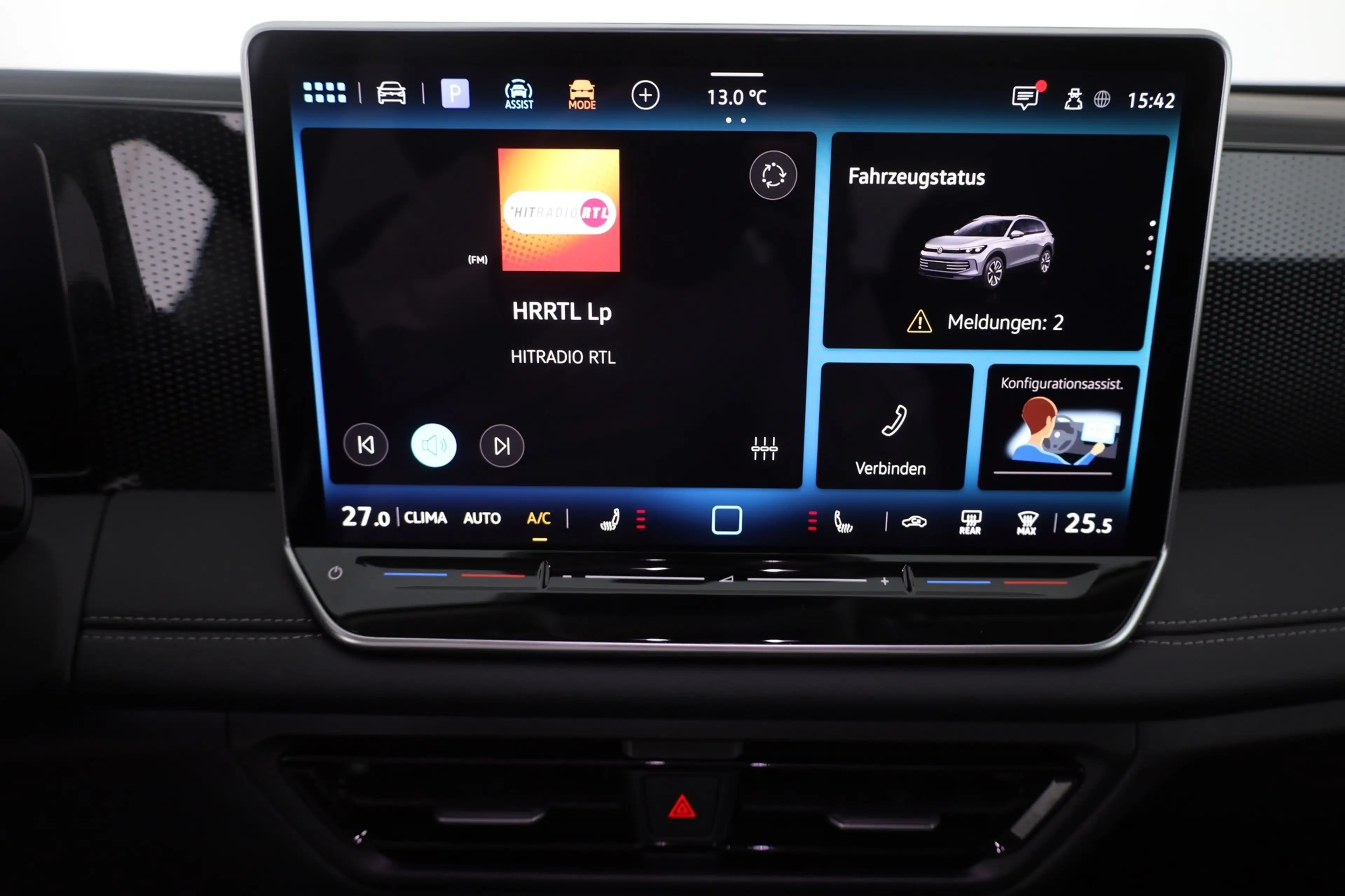Volkswagen Tiguan 1.5 eTSI DSG LED ACC Kamera Sitzheizung — photo 11