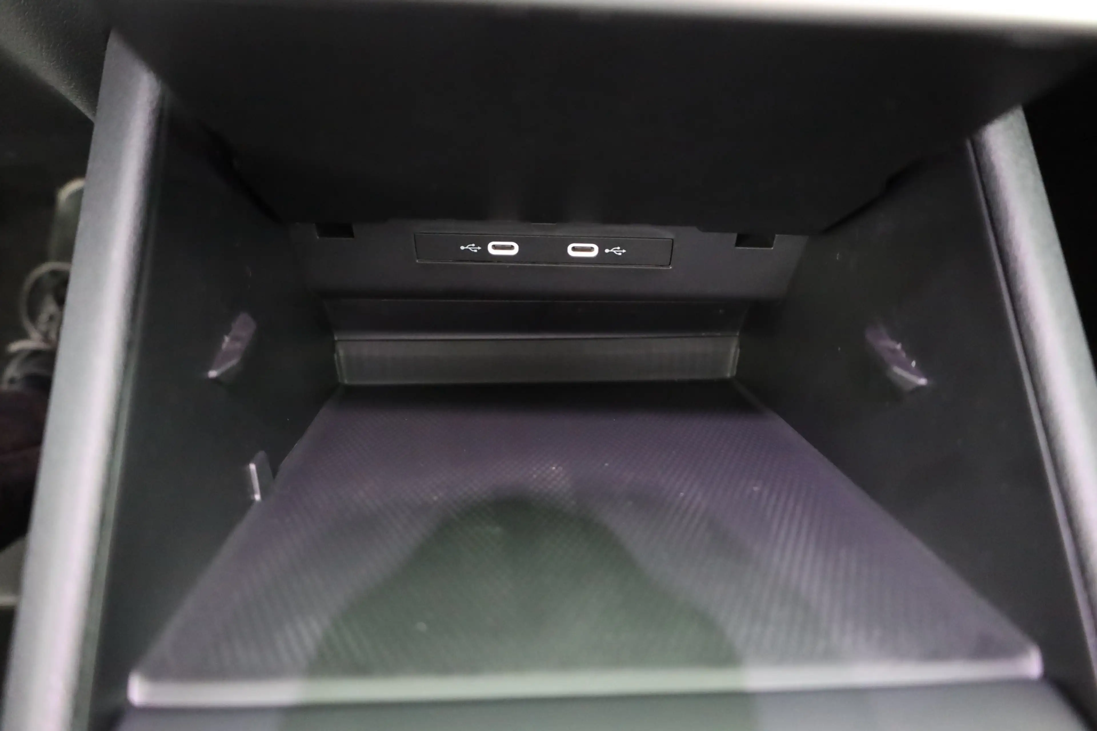 Volkswagen Tiguan 1.5 eTSI DSG LED ACC Kamera Sitzheizung — photo 12
