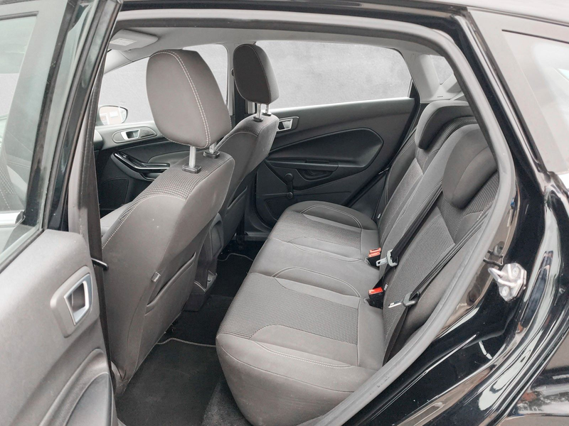 Ford Fiesta Titanium 5-türig — photo 10
