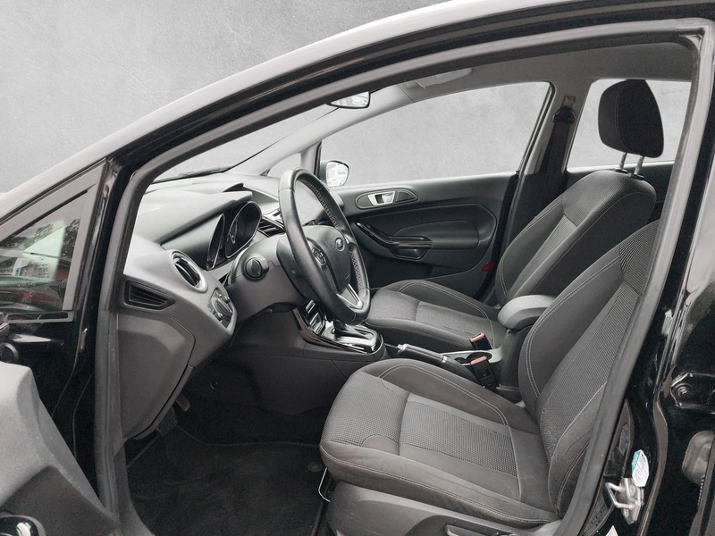 Ford Fiesta Titanium 5-türig — photo 9