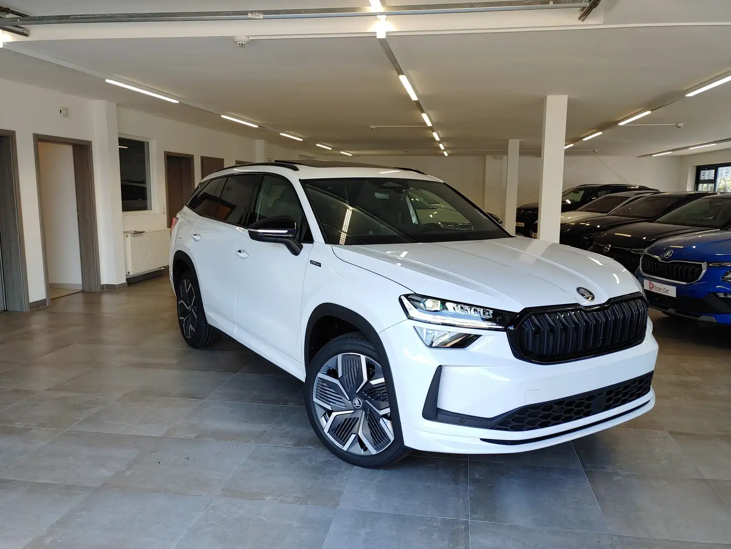Skoda Kodiaq 1.5 TSI mHEV Sportline 7Sitze/AHK/Pano/Matrix/5J. Wit - 2