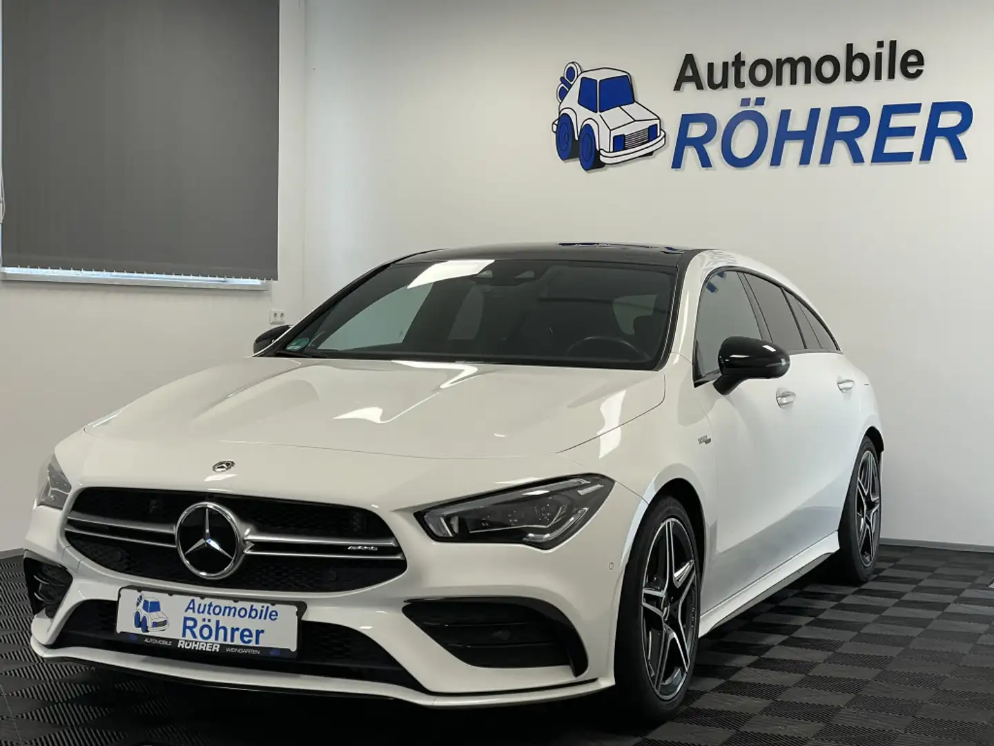 Mercedes-Benz CLA 35 AMG Shooting Brake Night Pano 360° Distro Blanco - 1