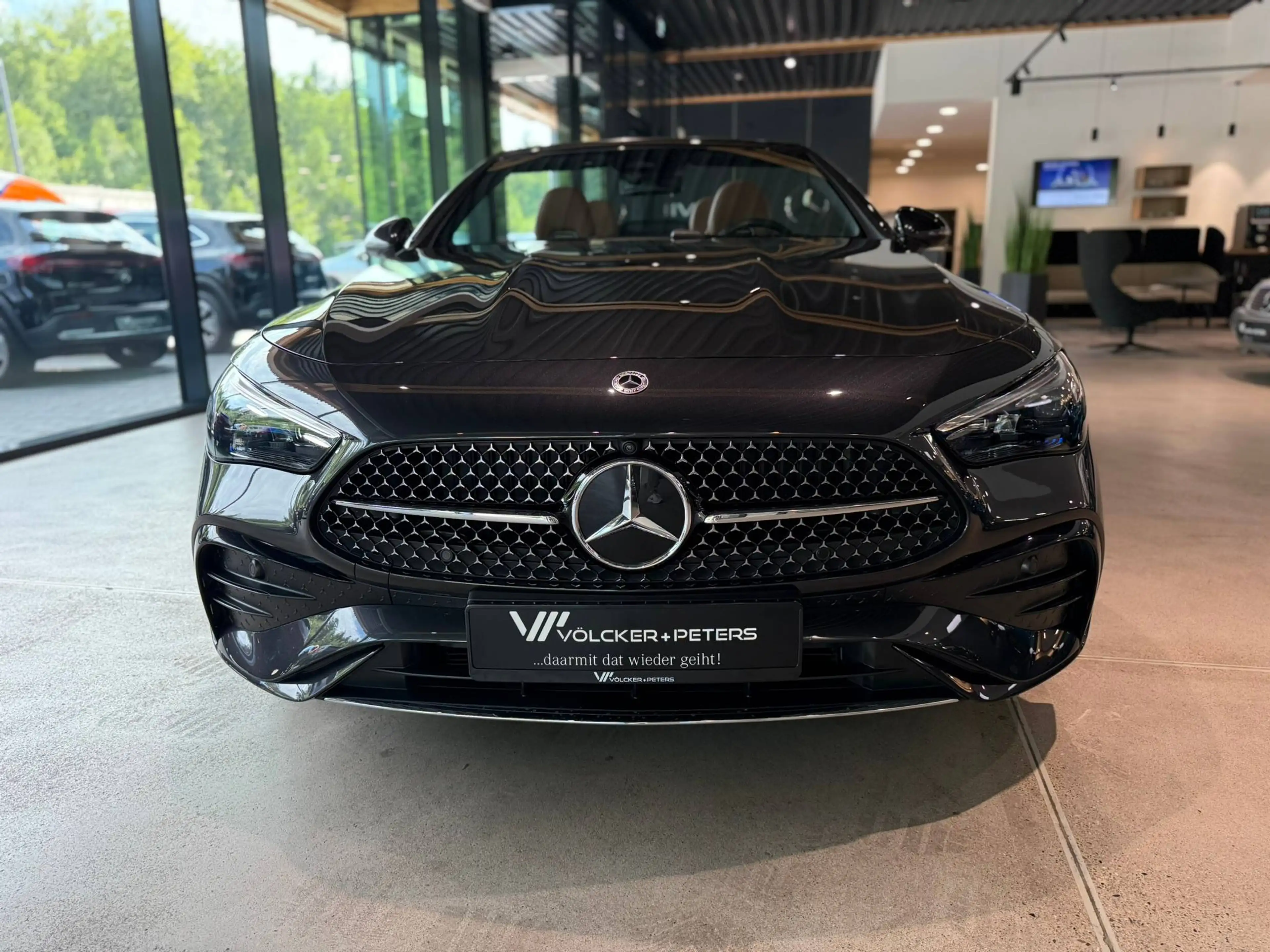 Mercedes-Benz CLE 300 CLE 300 4Matic AMG Line Premium Plus (236.447) — photo 2