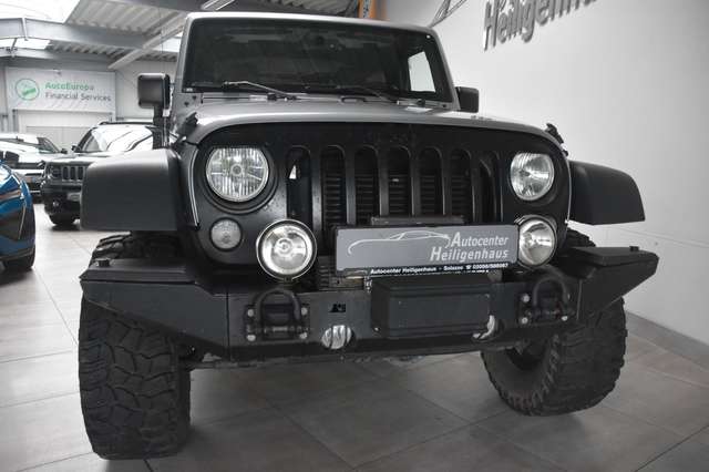 Imagine Jeep Wrangler Unlimited Rubicon Navi Kamera Seilwinde