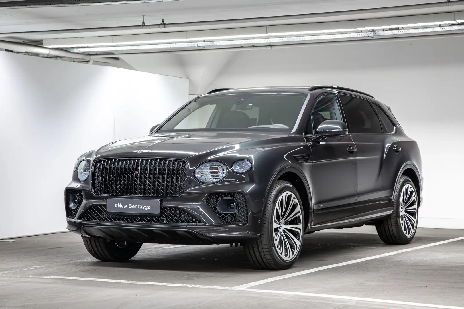 Bentley Bentayga EWB Azure V8 - 2