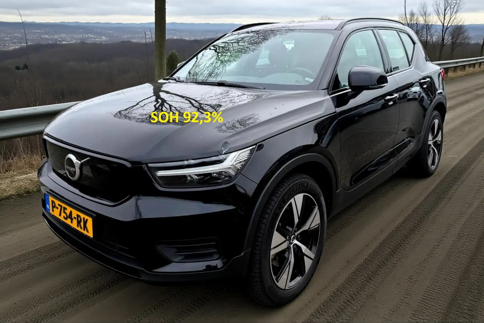 Volvo XC40 Recharge Twin Plus AWD 300kW/408pk Aut. R-Design S Schwarz - 1