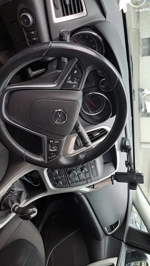 Opel Astra Astra ST 1,4 Turbo Ecotec iCon Edition iCon Edition Schwarz - 2