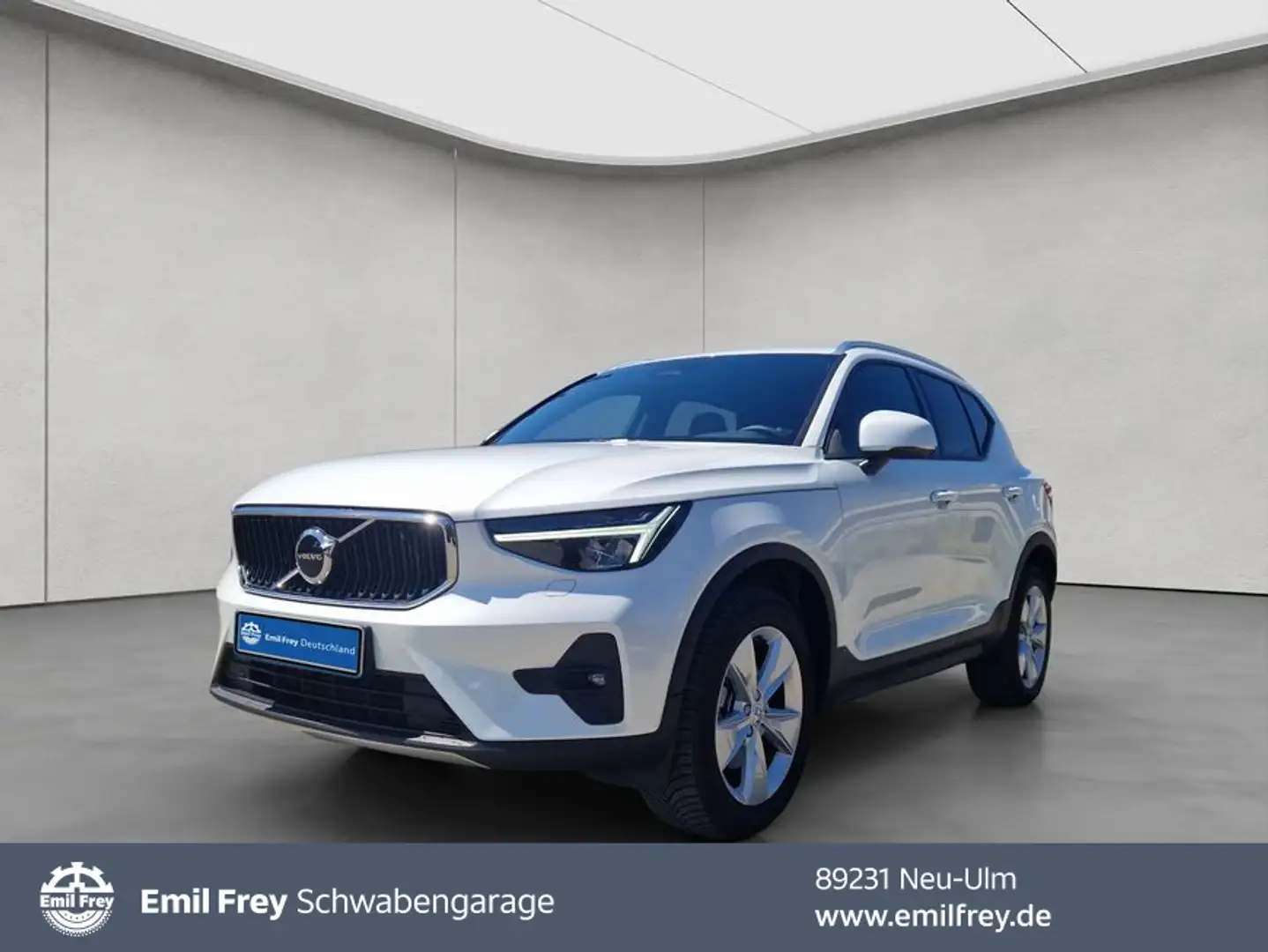 Volvo XC40 XC40 B3 B DKG Core *AHK 1600 KG*LED* Weiß - 1