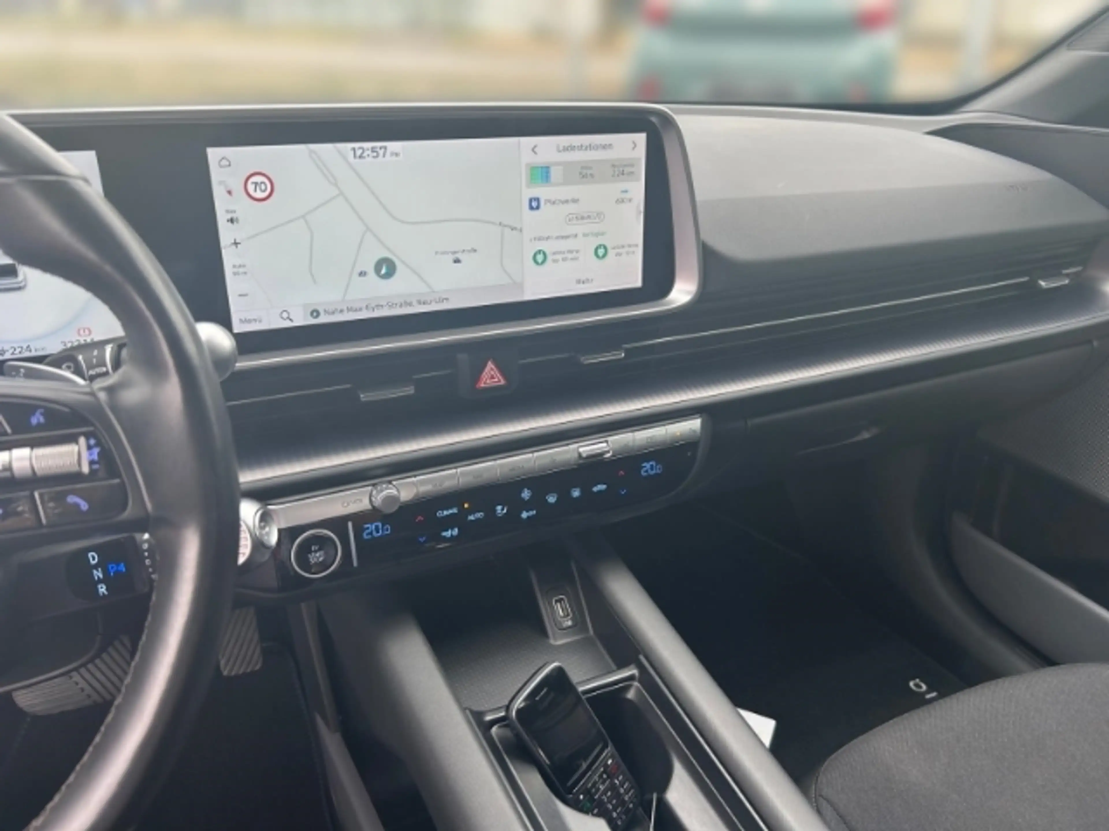 Hyundai IONIQ 6 Basis Elektro Navi Digitales Cockpit LED ACC El. H — photo 9